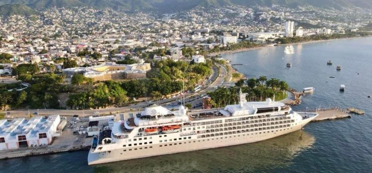 Arribó a Acapulco el navío Silver Wind, segundo crucero de la Temporada 2023-2024