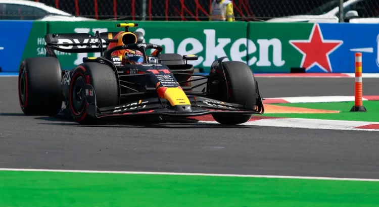 Checo Pérez terminó quinto; hoy será la ‘qualy’