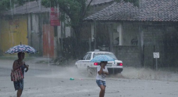 Pronostican lluvias y Mar de Fondo