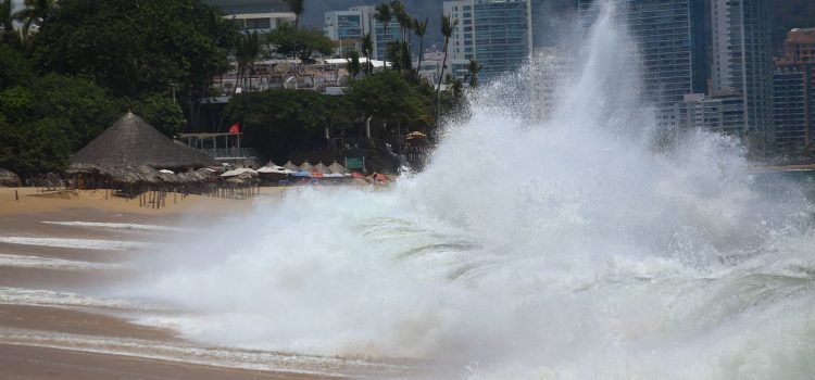 Alertan por Mar de Fondo en Costas de Guerrero