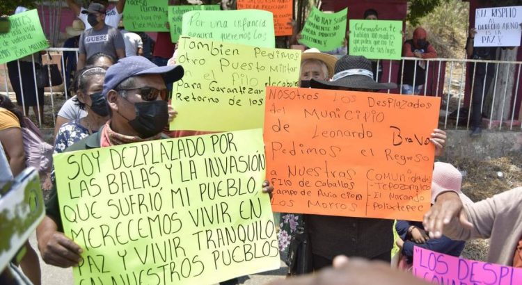 Desplazados amagan por boicotear las elecciones