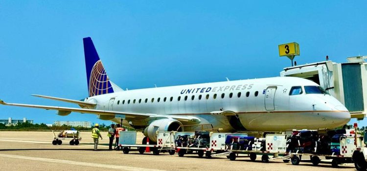 Arriba el primer vuelo internacional en Acapulco