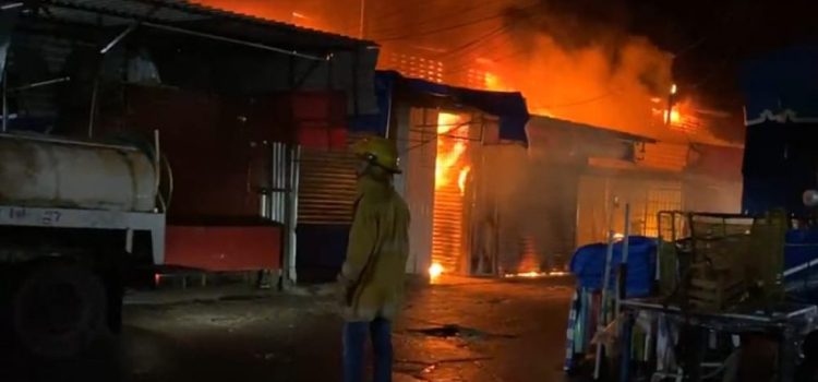 Aprueban apoyos a los damnificados por incendio: Congreso