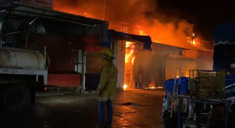 Aprueban apoyos a los damnificados por incendio: Congreso