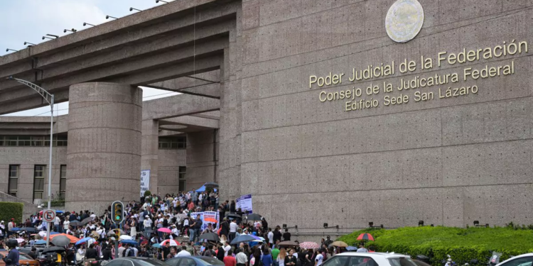 Judicatura en pie de lucha: paro nacional de jueces y magistrados contra reforma judicial