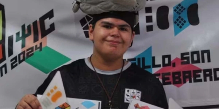 Joven bajacaliforniano se posiciona como una de las promesas más destacadas del ‘speedcubing’ en México.