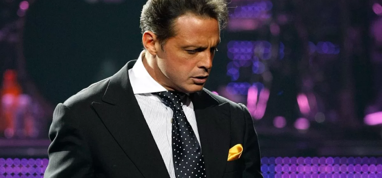 En suspenso la salud de Luis Miguel