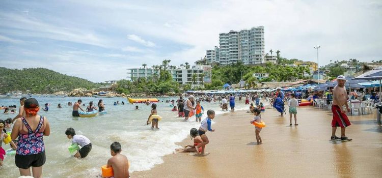 La recuperación económica y turística en Acapulco es lenta