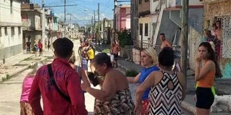 Cuba sobrevive entre terremotos, huracanes y apagones