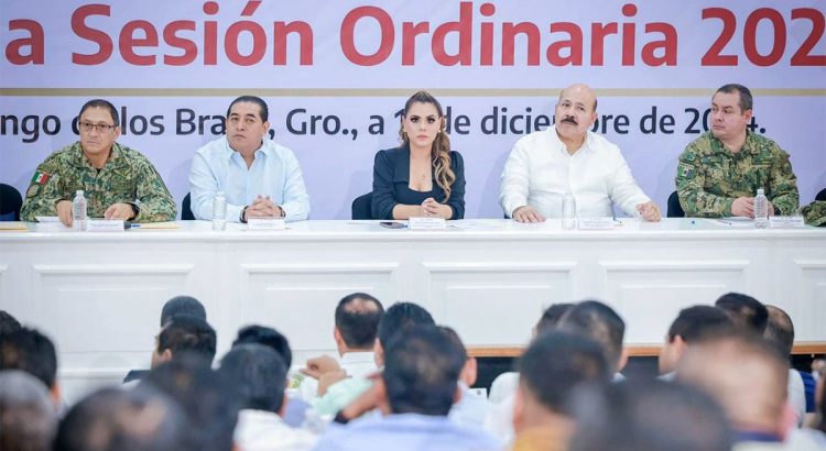 “La seguridad no es un tema de colores ni de partidos”: Gobernadora de Guerrero