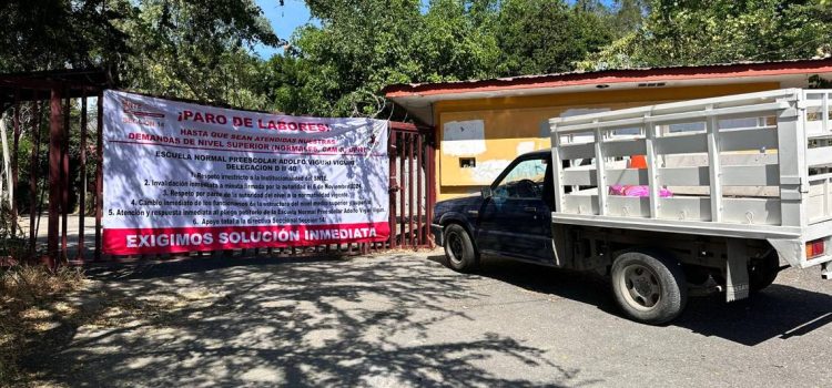 Estalla el SNTE en paro laboral estatal indefinido