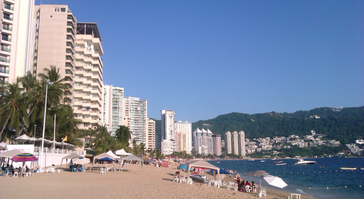 Dos playas no son aptas para el uso recreativo de visitantes