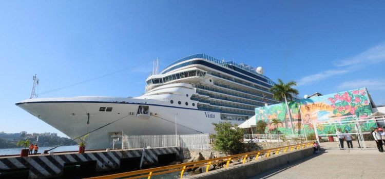 Arriba el crucero MS Vista a Acapulco