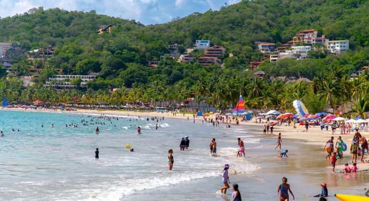 Los destinos de Ixtapa y Acapulco los más visitados