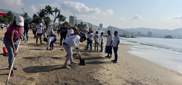 Realizan tercera jornada de limpieza en playas