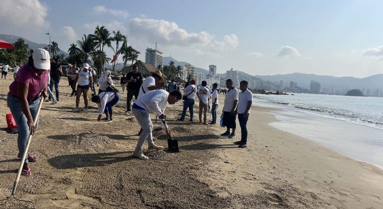 Realizan tercera jornada de limpieza en playas