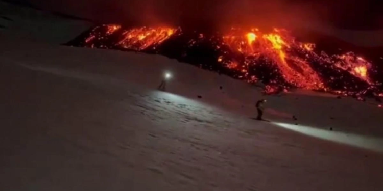 ¿Te atreverías a esquiar en un volcán activo?