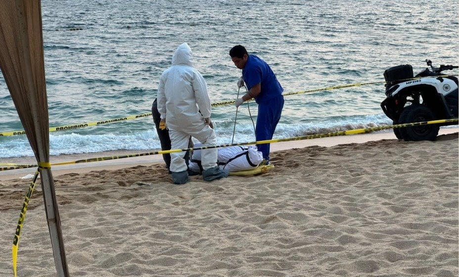 Oleaje arroja cuerpo sin vida en playa Icacos de Acapulco